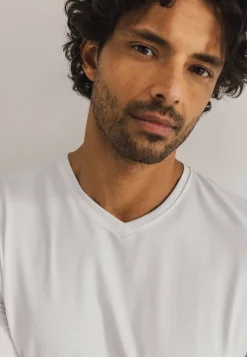 Outlet ESSENTIALS T-shirt met V-hals T-Shirts