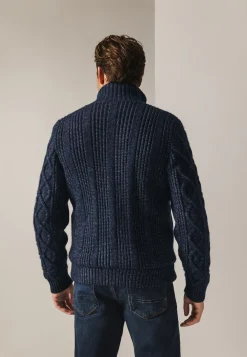 Hot Grofgebreid vest met kabelpatroon Vesten