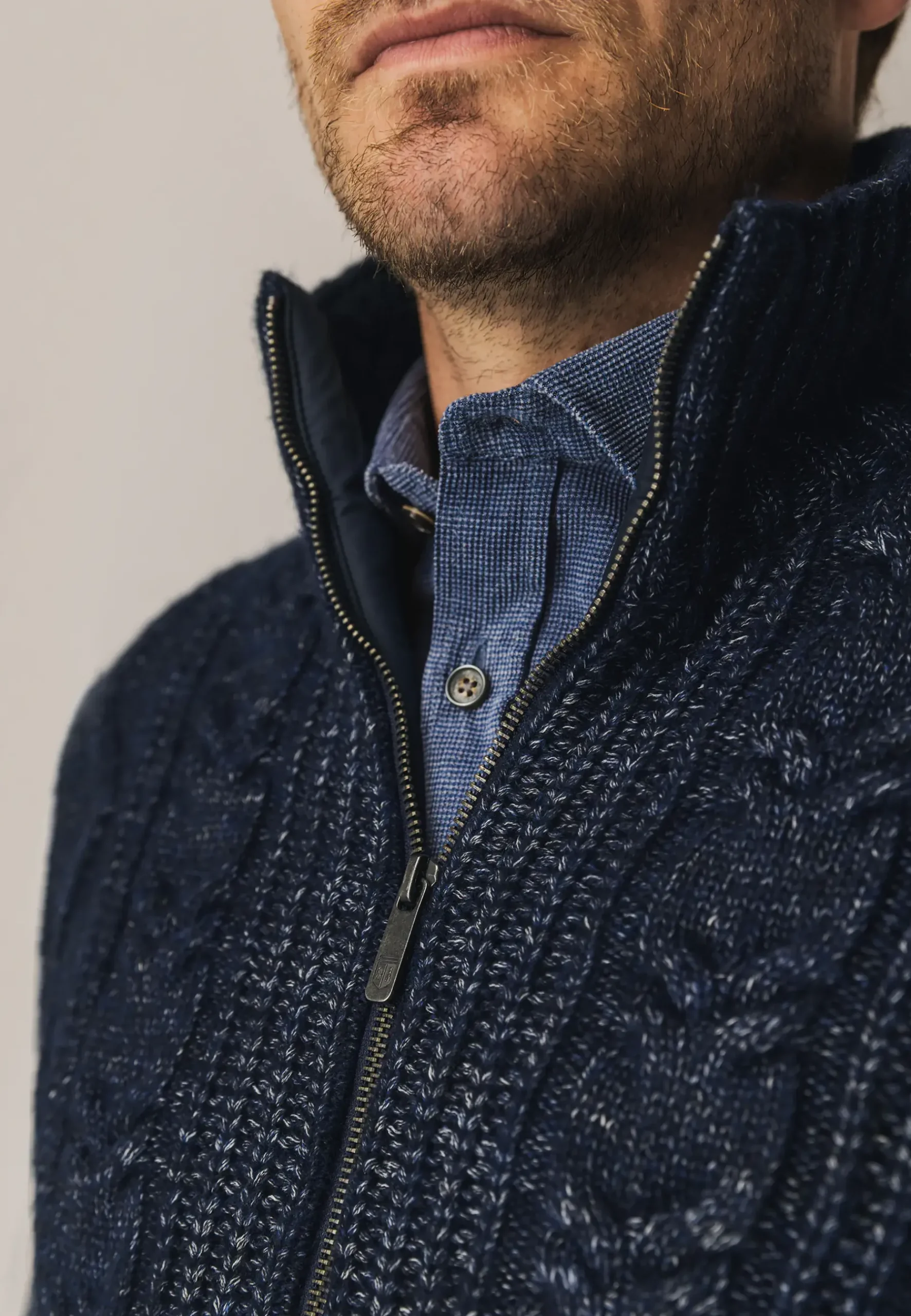 Hot Grofgebreid vest met kabelpatroon Vesten