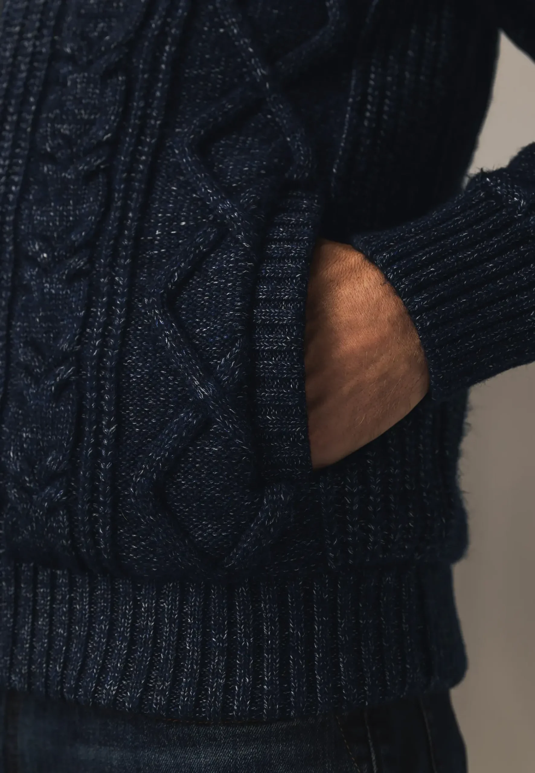 Hot Grofgebreid vest met kabelpatroon Vesten