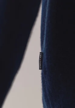 Lamswollen trui met zadelmouwen Truien