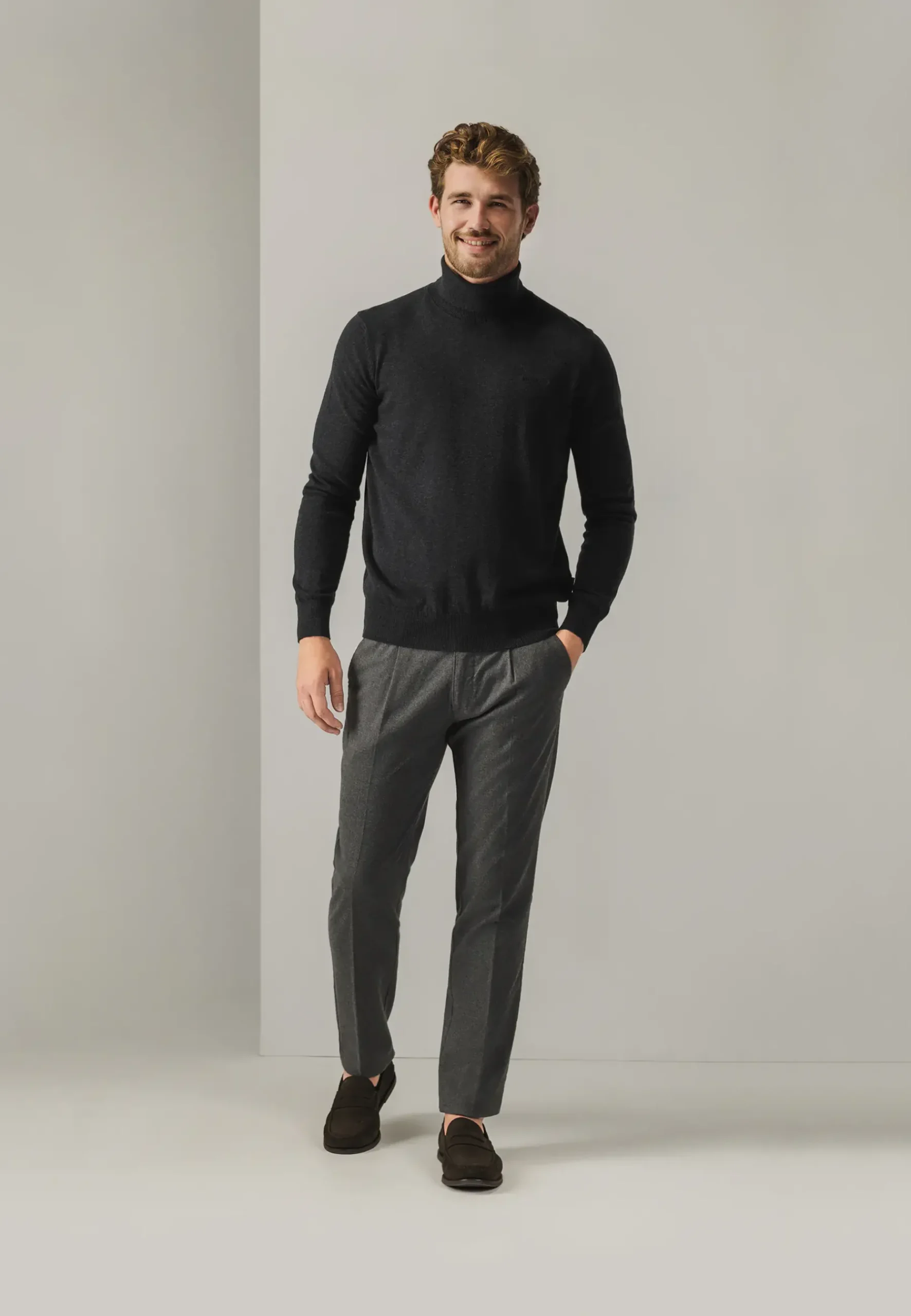 New NAVIGATOR chino in stretchstof met bandplooien Broeken