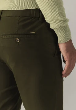 Hot NAVIGATOR twill chino in stretchstof Broeken