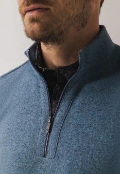 Trui met halve rits en rubberen badge Truien